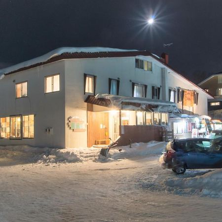 Niseko Side 6 Hostel Exterior photo